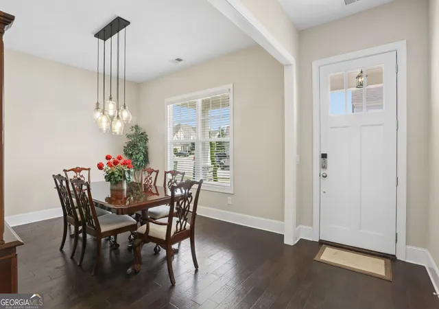 Photo 3 of Single family home for sale at 895 Samples Ln NW, Atlanta, GA 30318 | MLS# 10844273 | Listing updated on 2026-09-25