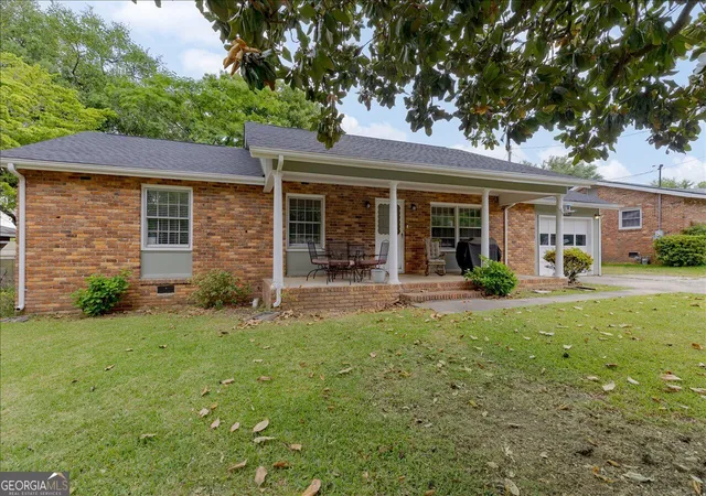 Photo 3 of Single family home for sale at 411 Arrowhead Trl, Warner Robins, GA 31088 | MLS# 10840430 | Listing updated on 2026-09-18