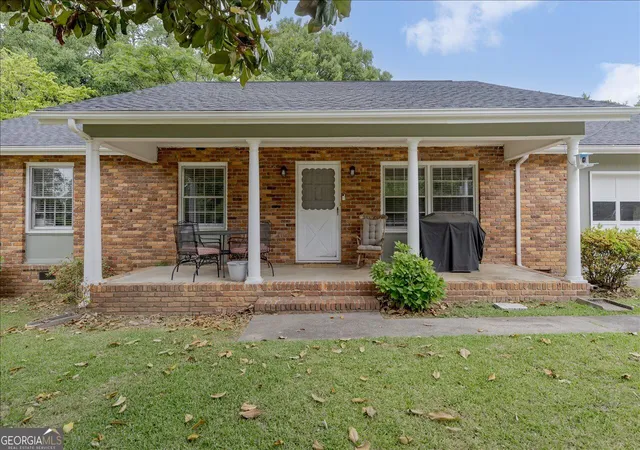 Photo 4 of Single family home for sale at 411 Arrowhead Trl, Warner Robins, GA 31088 | MLS# 10840430 | Listing updated on 2026-09-18