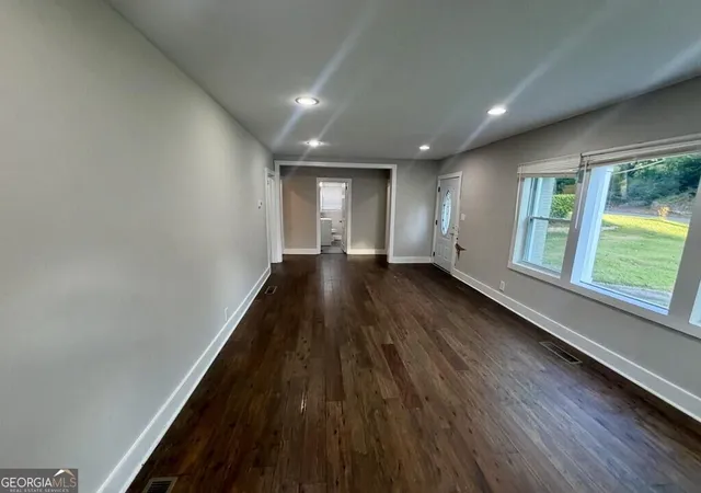 Photo 2 of Single family home for sale at 2025 Venetian Dr Sw, Atlanta, GA 30311 | MLS# 10838905 | Listing updated on 2026-09-03