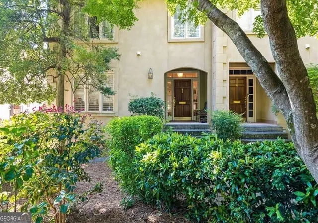 Photo 3 of Townhouse for sale at 34 28th Street, Atlanta, GA 30309 | MLS# 10871986 | Listing updated on 2026-10-30