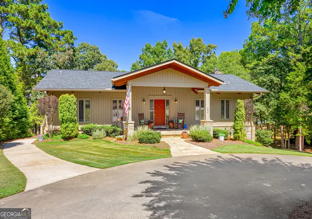 Photo 1 of Single family home for sale at 32 Songbird Ln, Hartwell, GA 30643 | MLS# 10847471 | Listing updated on 2026-09-30