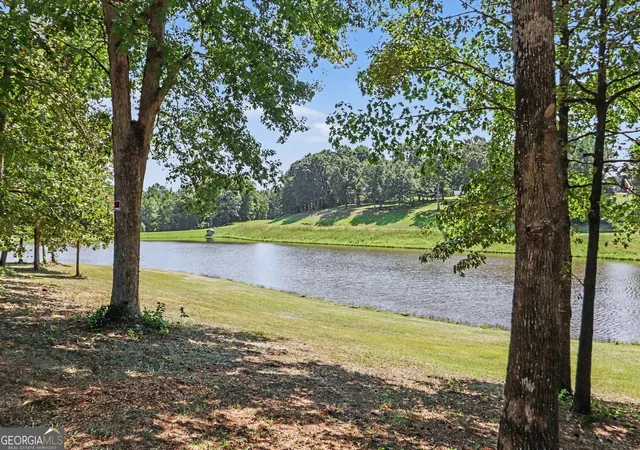 Photo 2 of Single family home for sale at 105 W Lake Blvd, Carrollton, GA 30116 | MLS# 10843045 | Listing updated on 2026-10-04