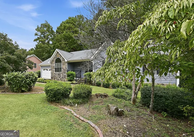 Photo 3 of Single family home for sale at 4780 Meadowlark Dr Se, Conyers, GA 30094 | MLS# 10850937 | Listing updated on 2026-09-22