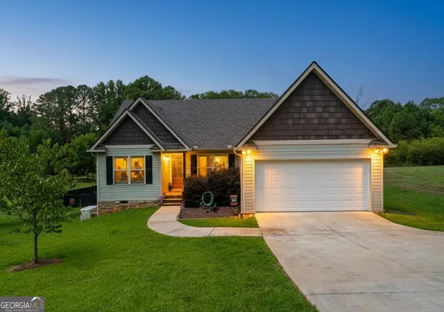 Photo 3 of Single family home for sale at 151 Old S Dr, Ellijay, GA 30540 | MLS# 10837522 | Listing updated on 2026-09-15