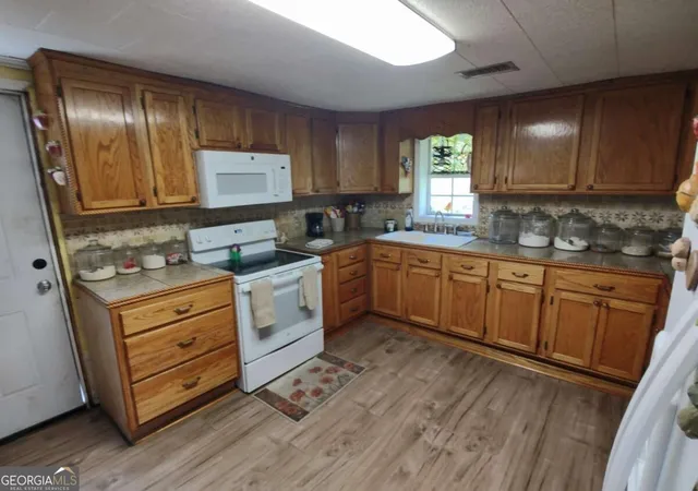 Photo 2 of Single family home for sale at 940 County Rd 387, Cedar Bluff, AL 35959 | MLS# 10840100 | Listing updated on 2026-09-04