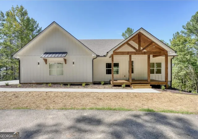 Photo 3 of Single family home for sale at 99 Loftis Mtn Trl, Blairsville, GA 30512 | MLS# 10830177 | Listing updated on 2026-10-09