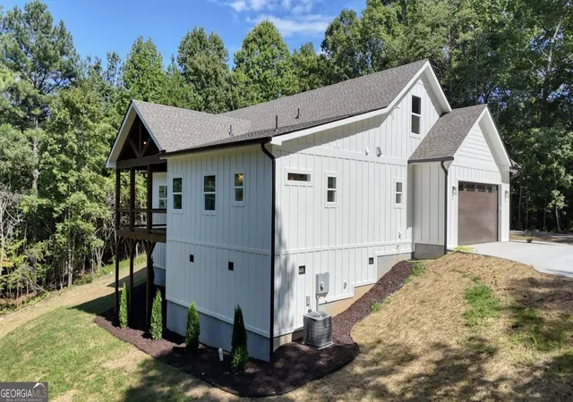 Photo 4 of Single family home for sale at 99 Loftis Mtn Trl, Blairsville, GA 30512 | MLS# 10830177 | Listing updated on 2026-10-09