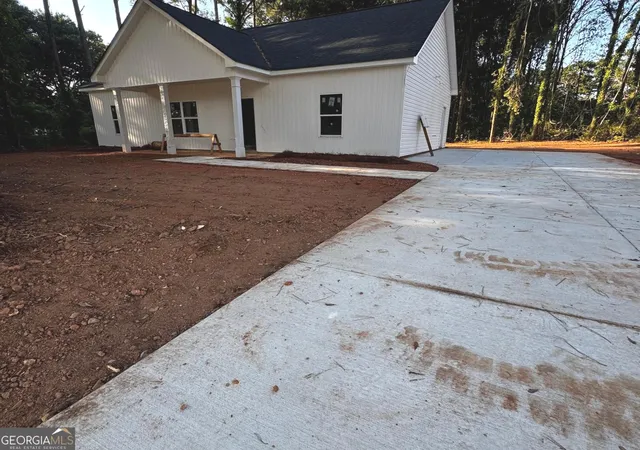 Photo 2 of Sale Pending at 67 Reynolds St, Hartwell, GA 30643 | MLS# 10844922 | Listing updated on 2026-09-12