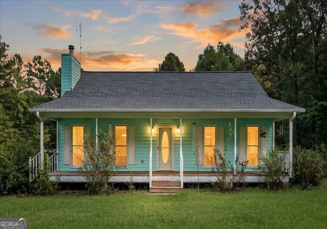 Photo 1 of Single family home for sale at 372 Highway 101 N, Dallas, GA 30157 | MLS# 10852494 | Listing updated on 2026-10-08