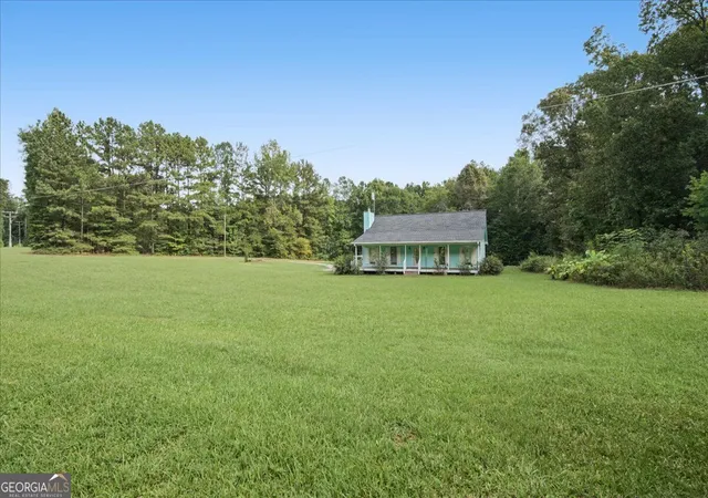 Photo 3 of Single family home for sale at 372 Highway 101 N, Dallas, GA 30157 | MLS# 10852494 | Listing updated on 2026-10-08