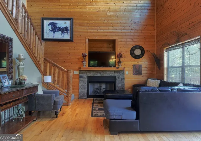 Photo 3 of Single family home for sale at 57 Yellow Rock Rd, Cleveland, GA 30528 | MLS# 10840577 | Listing updated on 2026-09-18