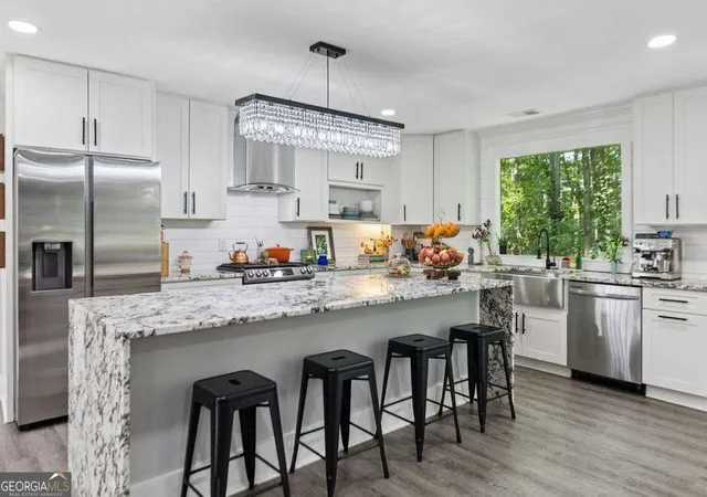 Photo 3 of Single family home for sale at 2330 Castle Ln NE, Marietta, GA 30062 | MLS# 10852199 | Listing updated on 2026-10-08