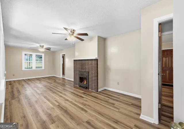 Photo 3 of Single family home for sale at 6344 Mize Rd, Toccoa, GA 30577 | MLS# 10838510 | Listing updated on 2026-09-23