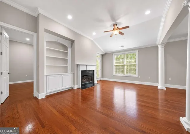 Photo 2 of Sale Pending at 4850 Ivy Ridge Dr Se #405, Atlanta, GA 30339 | MLS# 10841326 | Listing updated on 2026-10-16