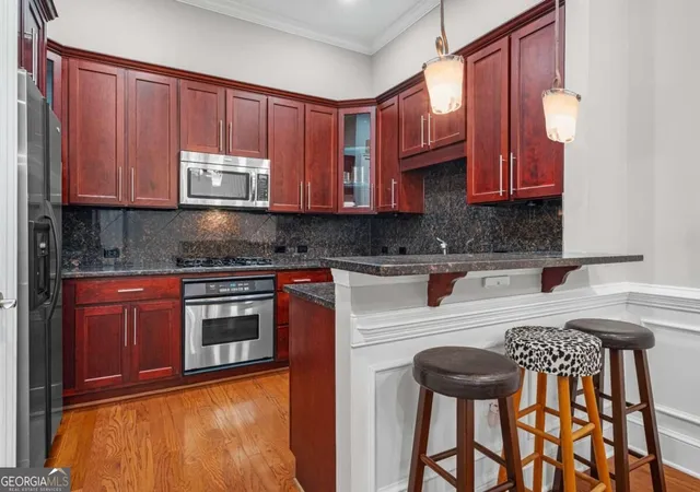 Listing Photo 4 - Condo for sale in building located at 4850 Ivy Ridge Dr Se, Atlanta, GA 30339 - Unit #405