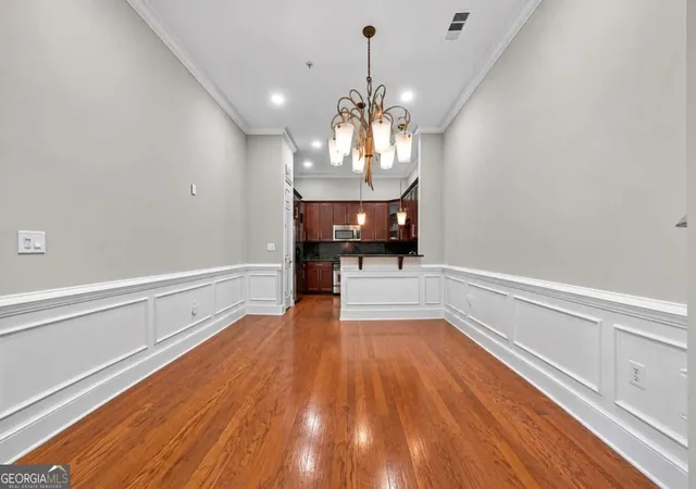 Listing Photo 5 - Condo for sale in building located at 4850 Ivy Ridge Dr Se, Atlanta, GA 30339 - Unit #405