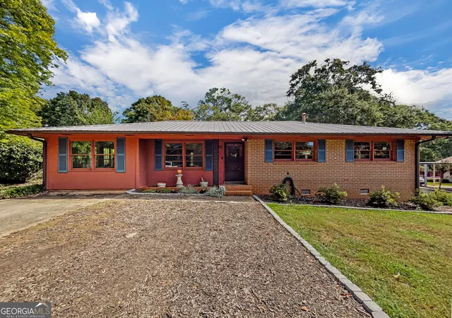 Photo 1 of Single family home for sale at 172 Glendale Hts, Winterville, GA 30683 | MLS# 10844378 | Listing updated on 2026-09-25