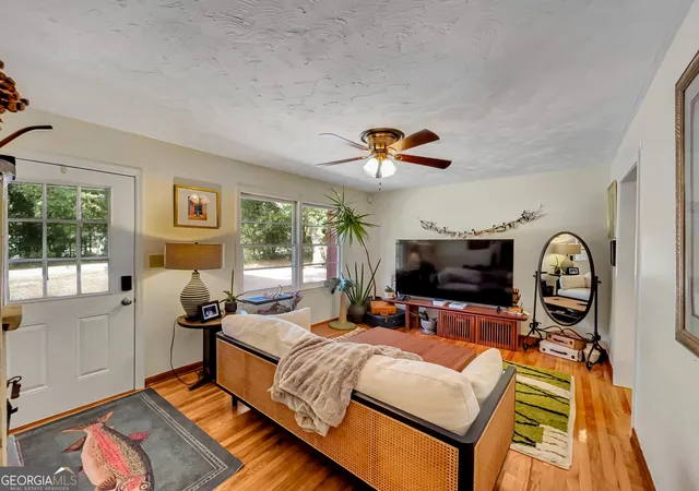 Photo 3 of Single family home for sale at 172 Glendale Hts, Winterville, GA 30683 | MLS# 10844378 | Listing updated on 2026-09-25