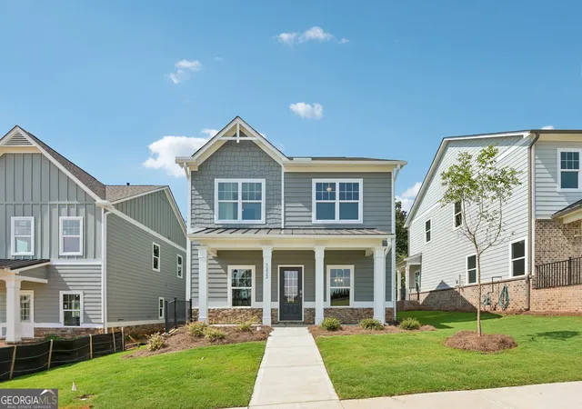 Photo 1 of Single family home for sale at 5222 Trace View Dr, Flowery Branch, GA 30542 | MLS# 10833465 | Listing updated on 2026-09-05