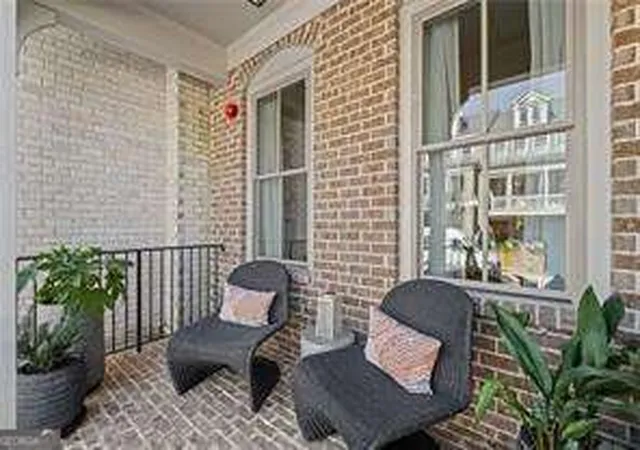 Photo 4 of Townhouse for sale at 4777 Mystic Dr #2, Sandy Springs, GA 30342 | MLS# 10880826 | Listing updated on 2026-10-29