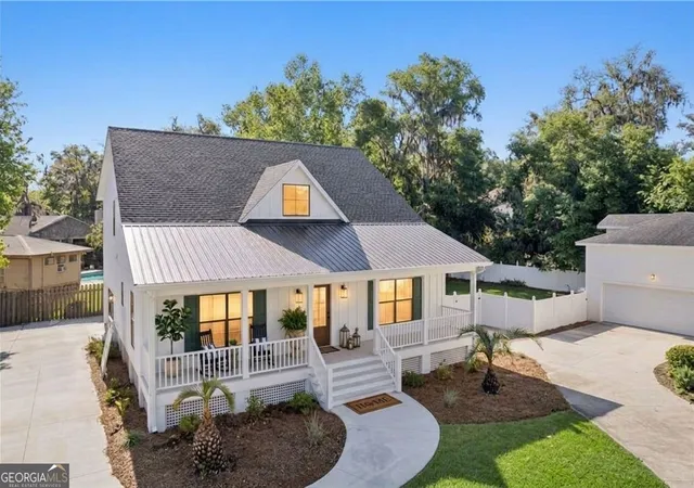 Photo 1 of Single family home for sale at 135 Serenity Ln, St. Simons, GA 31522 | MLS# 10741207 | Listing updated on 2026-09-17