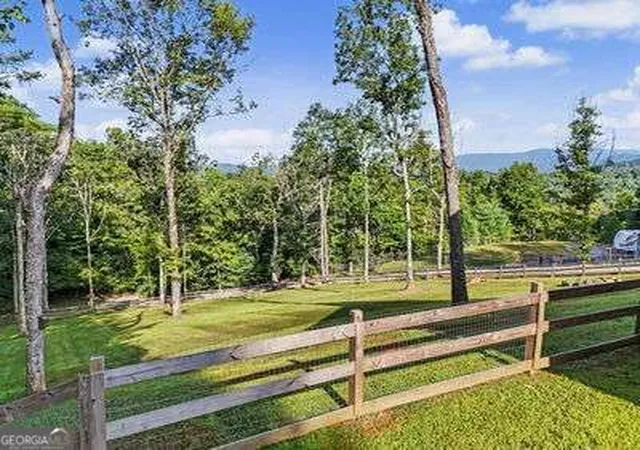 Photo 2 of Single family home for sale at 60 Oak Forest Cir, Hayesville, NC 28904 | MLS# 10837528 | Listing updated on 2026-09-15