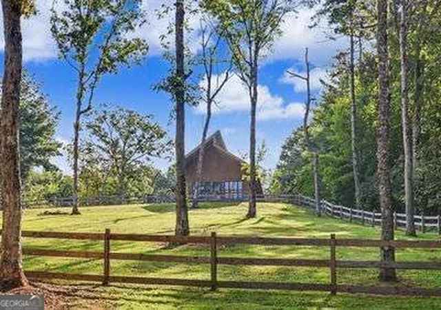 Photo 3 of Single family home for sale at 60 Oak Forest Cir, Hayesville, NC 28904 | MLS# 10837528 | Listing updated on 2026-09-15