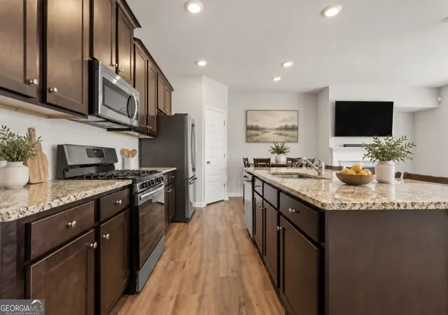 Photo 3 of Townhouse for sale at 3652 Prospect Point Dr, Oakwood, GA 30566 | MLS# 10834269 | Listing updated on 2026-10-03