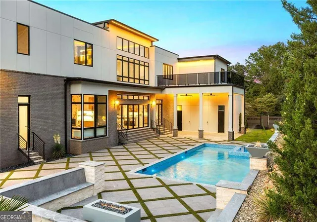 Photo 2 of Mansion for sale at 4232 Edgewood Ct, Marietta, GA 30068 | MLS# 10850074 | Listing updated on 2026-10-05