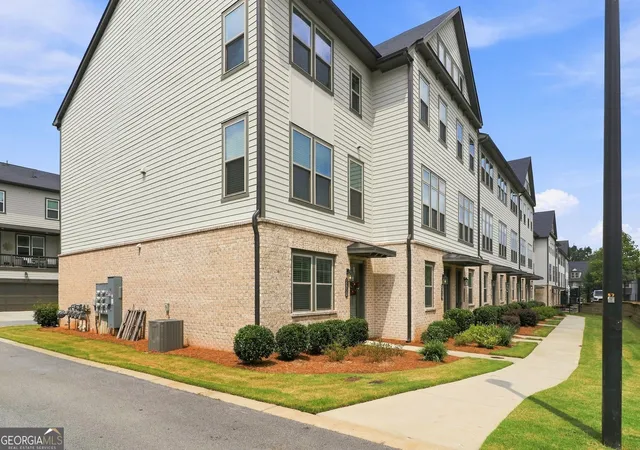 Photo 3 of Townhouse for sale at 2652 Caruso Way, Atlanta, GA 30339 | MLS# 10837959 | Listing updated on 2026-09-16