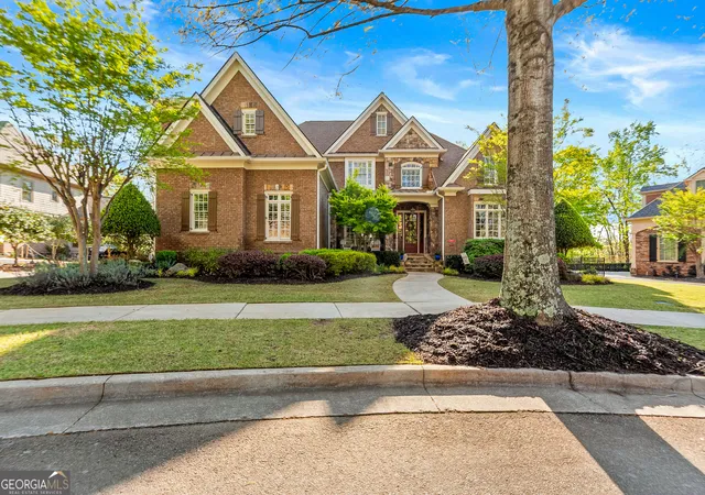 Photo 3 of Single family home for sale at 6221 Random Winds Blf, Gainesville, GA 30506 | MLS# 10871131 | Listing updated on 2026-10-28