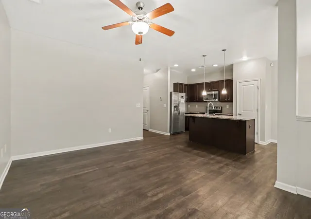 Photo 4 of Single family home for sale at 165 Southwind Cir, Newnan, GA 30265 | MLS# 10800296 | Listing updated on 2026-10-08