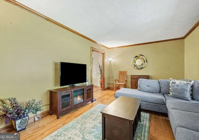 Photo 3 of Single family home for sale at 1107 Wallington Ct Nw, Conyers, GA 30012 | MLS# 10847253 | Listing updated on 2026-09-16