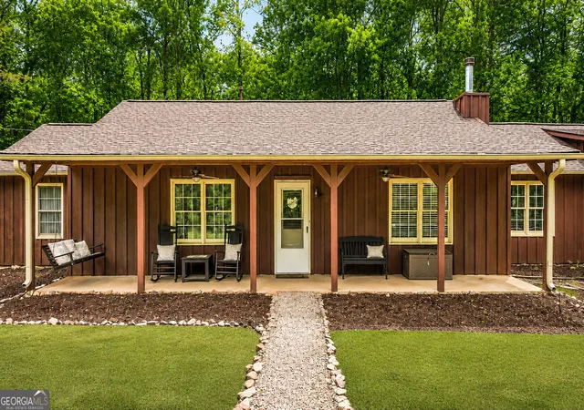 Photo 2 of Sale Pending at 712 Honeysuckle Ln, Temple, GA 30179 | MLS# 10840409 | Listing updated on 2026-09-06