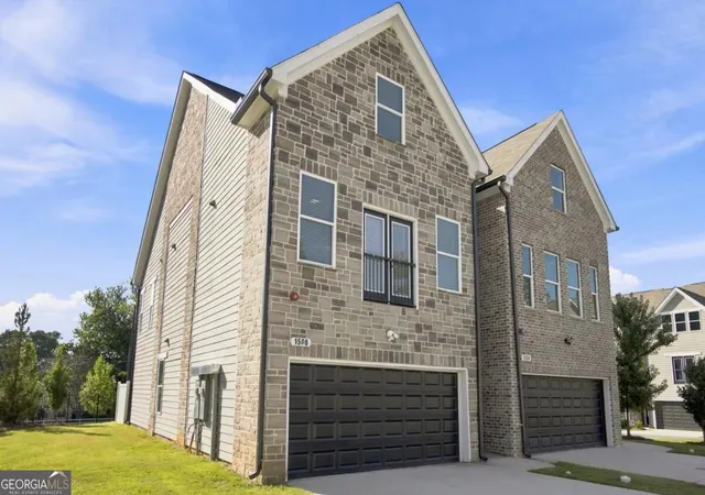 Photo 2 of Townhouse for sale at 1508 Burberry Aly, Marietta, GA 30008 | MLS# 10841463 | Listing updated on 2026-09-17