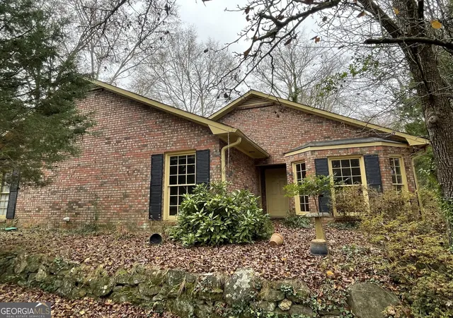 Photo 1 of Sale Pending at 607 Piney Woods Dr, Lagrange, GA 30240 | MLS# 10849957 | Listing updated on 2026-09-30