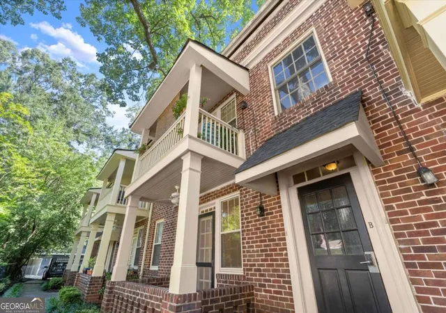 Photo 3 of Condo for sale at 1048 Euclid Ave Ne #B2, Atlanta, GA 30307 | MLS# 10843466 | Listing updated on 2026-09-24