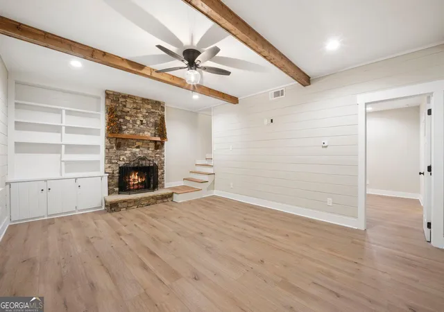 Photo 3 of Single family home for sale at 202 Buckskull Holw Dr, Jasper, GA 30143 | MLS# 10871095 | Listing updated on 2026-10-25