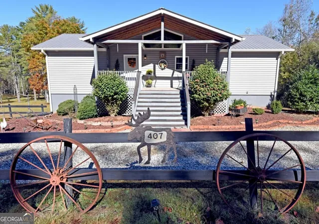 Photo 3 of Single family home for sale at 407 Highland Tr, Blairsville, GA 30512 | MLS# 10876002 | Listing updated on 2026-10-26