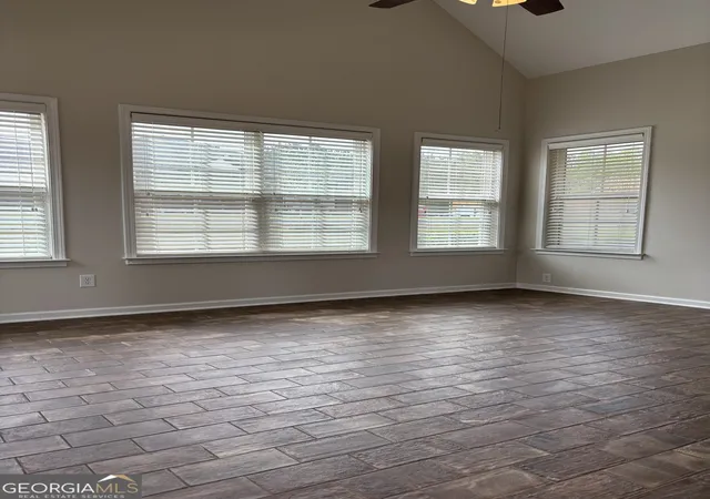 Listing Photo 4 - Condo for sale in building located at 15 Covington Ter, Newnan, GA 30263