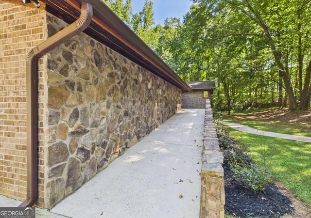 Photo 3 of Single family home for sale at 1251 Summit Cir, Watkinsville, GA 30677 | MLS# 10851457 | Listing updated on 2026-10-07