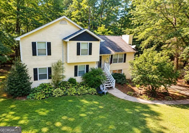 Photo 2 of Single family home for sale at 138 Mountain Oaks Dr, Carrollton, GA 30116 | MLS# 10839964 | Listing updated on 2026-09-14
