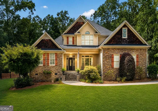 Photo 1 of Single family home for sale at 20 Winterberry Ln Se, Rome, GA 30161 | MLS# 10850038 | Listing updated on 2026-10-05