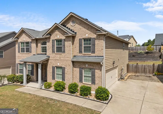 Photo 3 of Single family home for sale at 514 Sunset St, Canton, GA 30114 | MLS# 10849598 | Listing updated on 2026-10-03