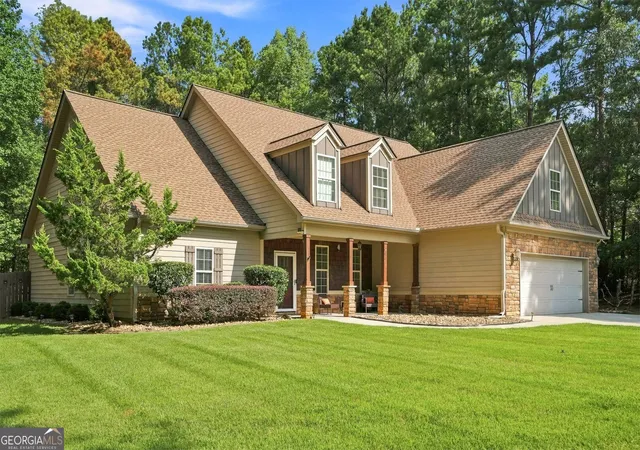 Photo 2 of Sale Pending at 238 Cainbridge Park Dr, Newnan, GA 30263 | MLS# 10839636 | Listing updated on 2026-09-16