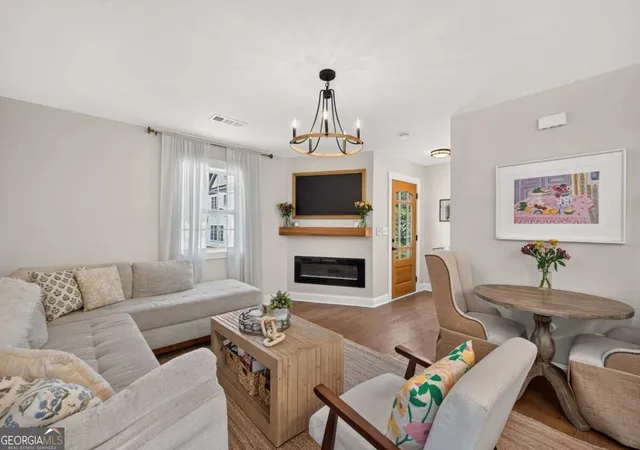 Photo 3 of Single family home for sale at 414 Rigby St NE, Marietta, GA 30060 | MLS# 10844032 | Listing updated on 2026-09-16