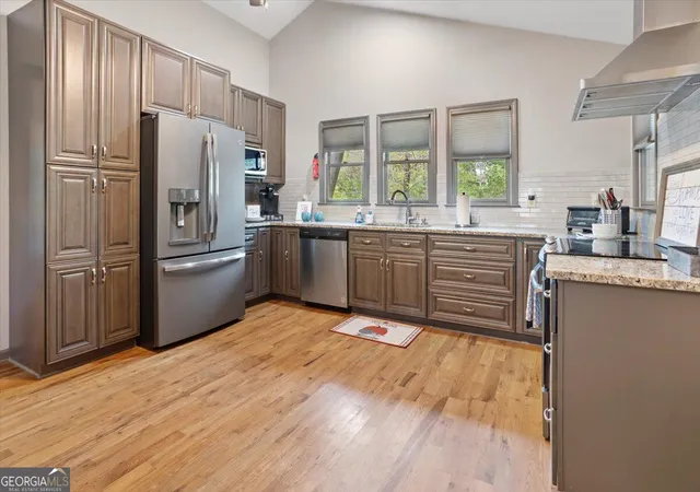 Photo 2 of Single family home for sale at 253 Zenith Trl, Ellijay, GA 30540 | MLS# 10850109 | Listing updated on 2026-10-05