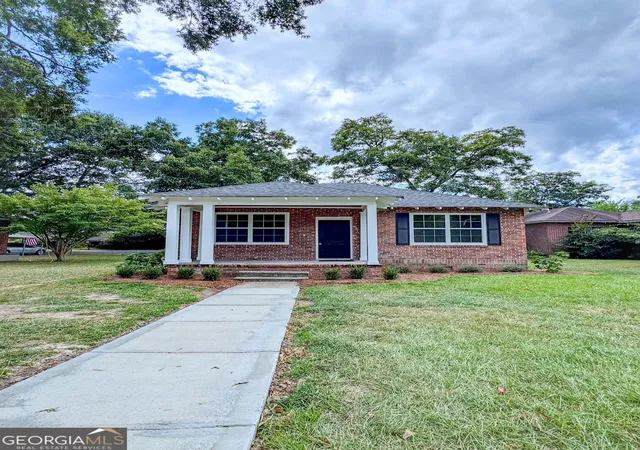 Photo 1 of Single family home for sale at 5 Fir St Ne, Rome, GA 30161 | MLS# 10843789 | Listing updated on 2026-09-10