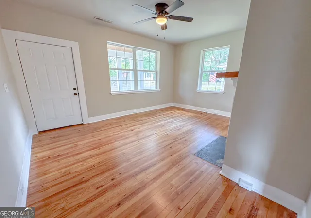 Photo 3 of Single family home for sale at 5 Fir St NE, Rome, GA 30161 | MLS# 10843789 | Listing updated on 2026-09-10